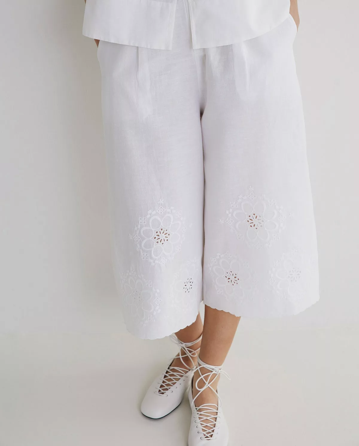 F13_18.06.2025_Yerse_LOOKBOOKSS26_70175_-1adl