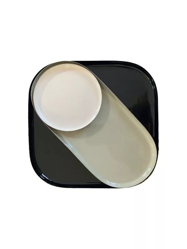 Set de 3 plateaux en émail noir